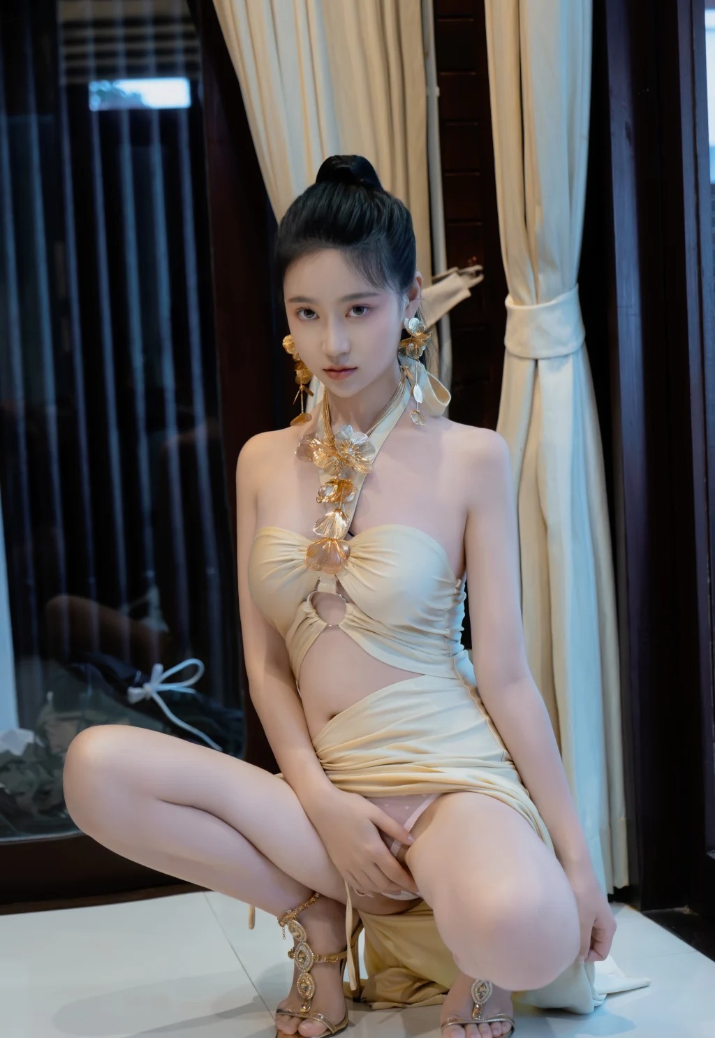 Coser@年年Nnian: 海边维纳斯 (80 photos)